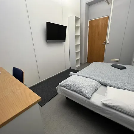 Office House Services 207 Ostello *